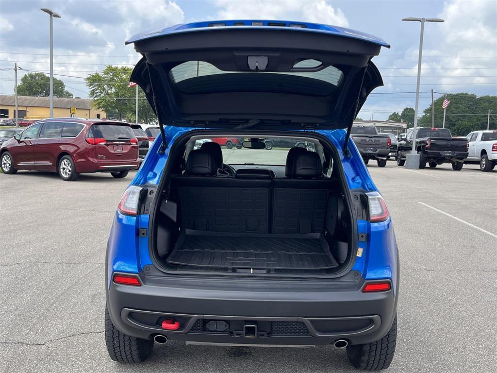 used 2022 Jeep Cherokee car, priced at $25,386