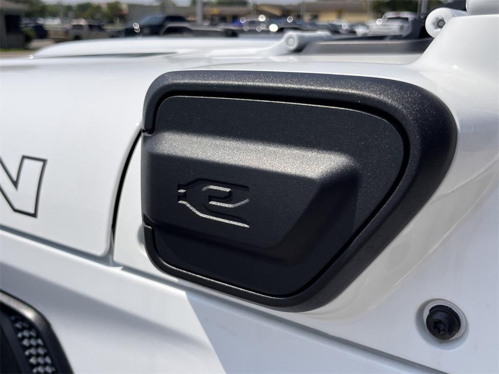 used 2022 Jeep Wrangler Unlimited car, priced at $38,995