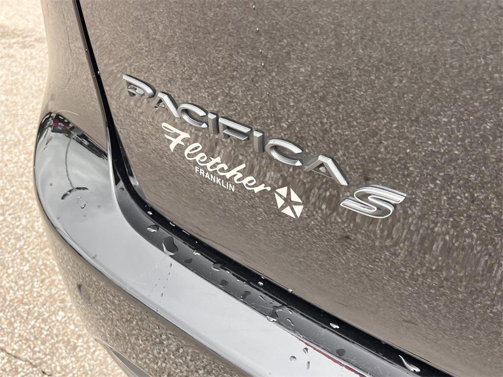 used 2024 Chrysler Pacifica car, priced at $39,979