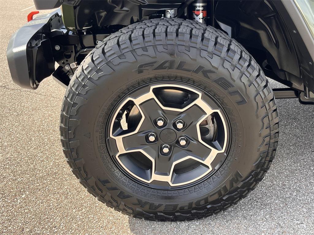 used 2021 Jeep Gladiator car, priced at $42,595