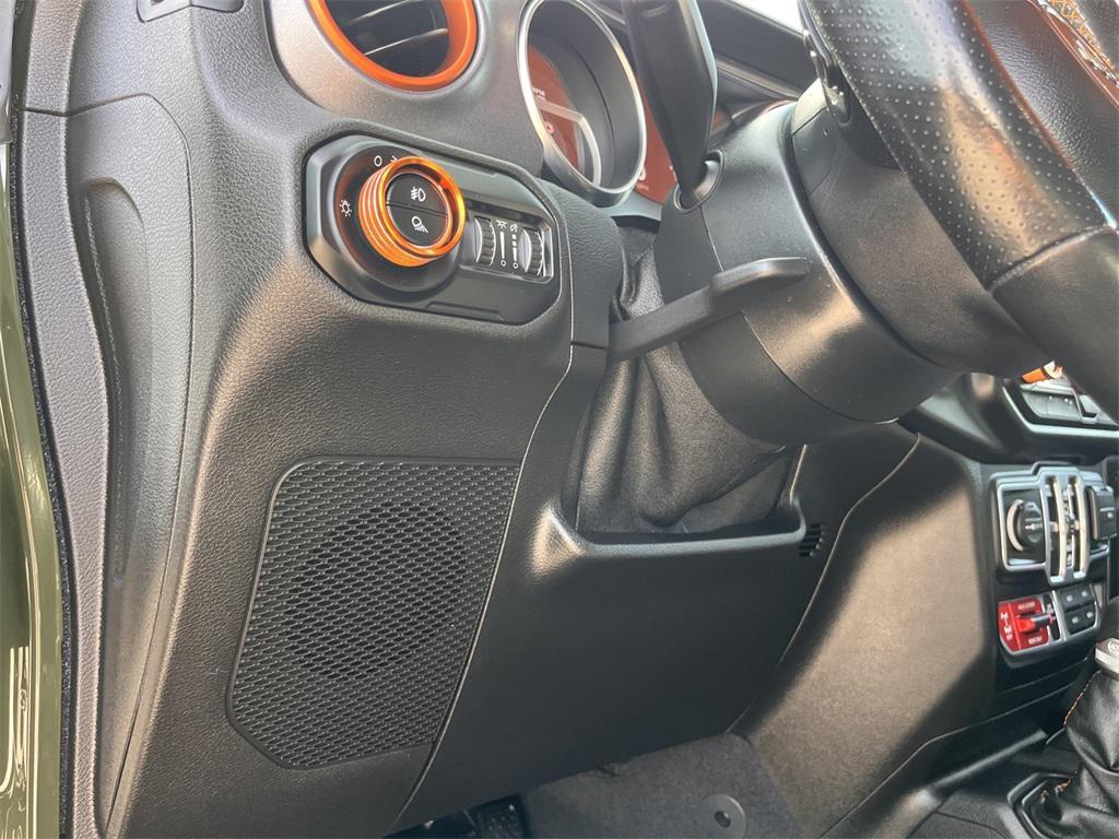 used 2021 Jeep Gladiator car, priced at $42,595