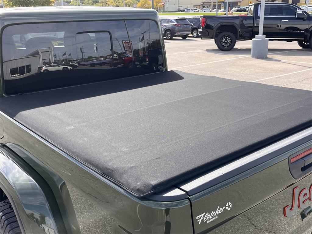 used 2021 Jeep Gladiator car, priced at $42,595