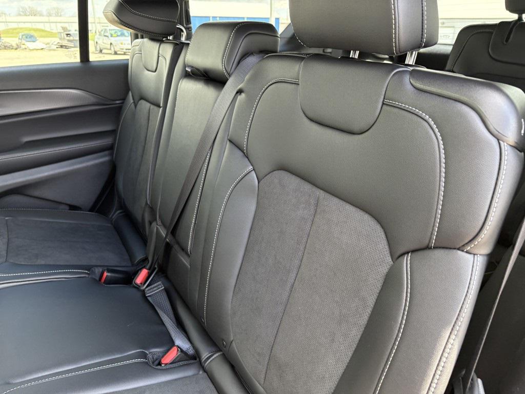 new 2025 Jeep Grand Cherokee L car, priced at $46,472