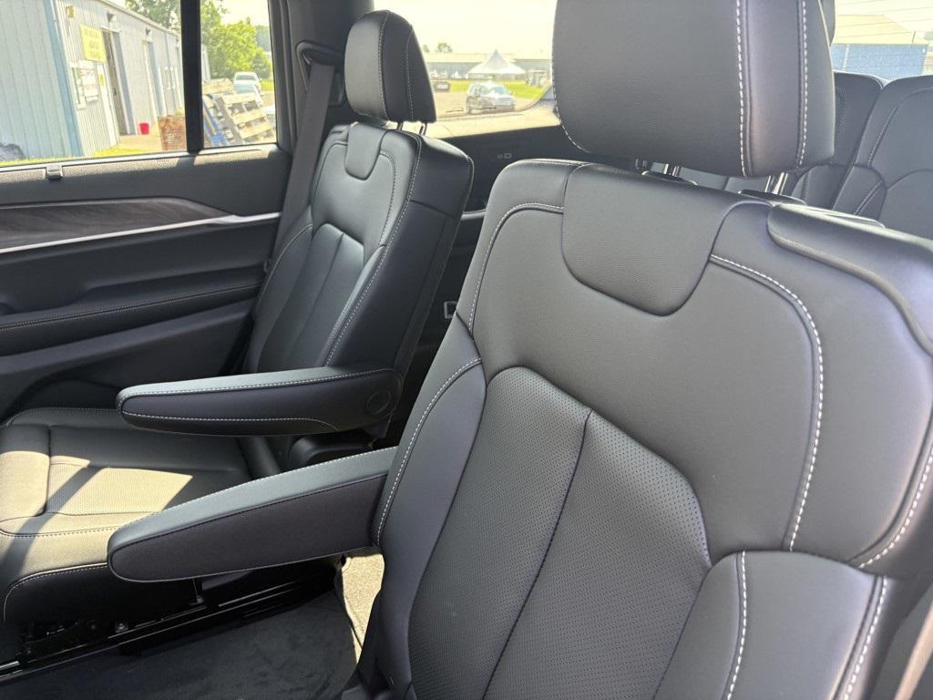 new 2025 Jeep Grand Cherokee L car, priced at $56,317