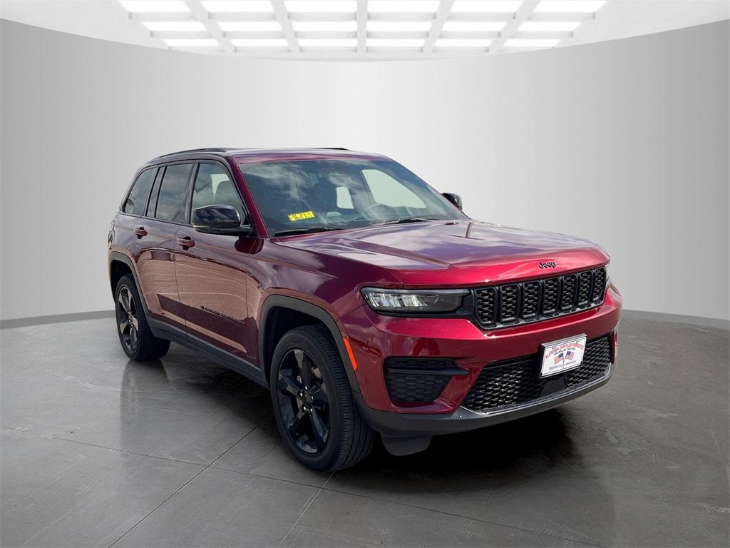 used 2024 Jeep Grand Cherokee car, priced at $31,940