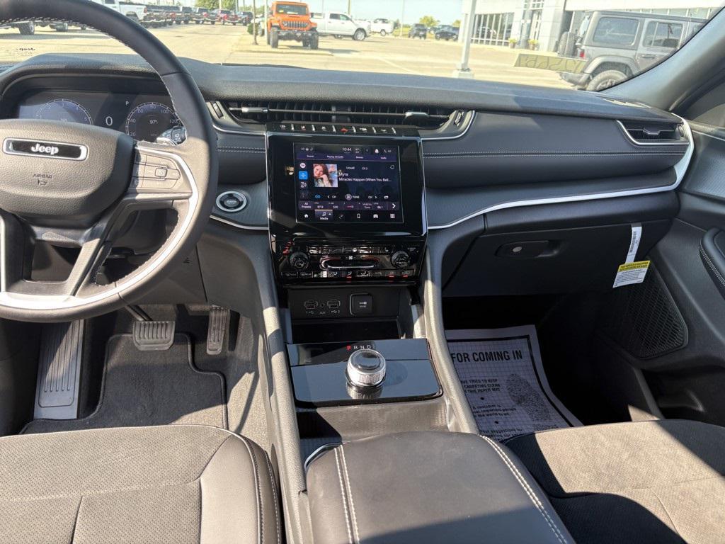 new 2025 Jeep Grand Cherokee L car, priced at $48,230
