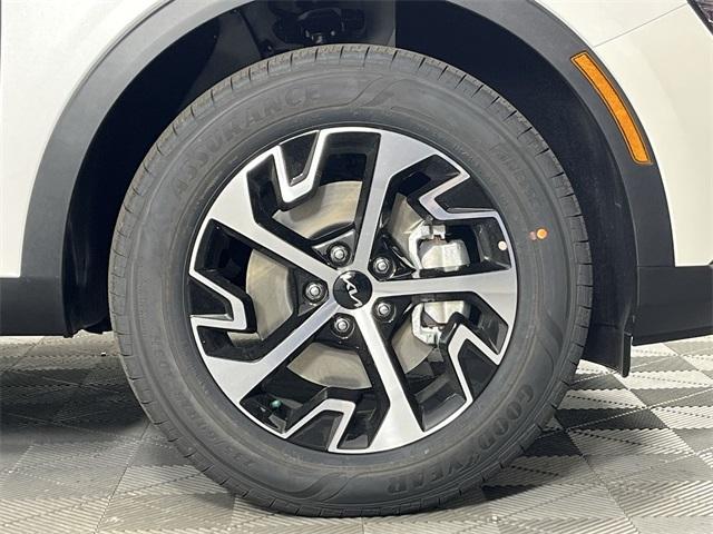 new 2025 Kia Sportage Hybrid car, priced at $33,861