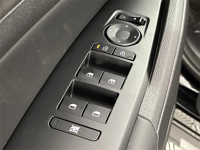 new 2026 Kia Sportage Hybrid car, priced at $35,025