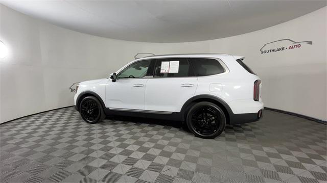 used 2023 Kia Telluride car, priced at $43,719