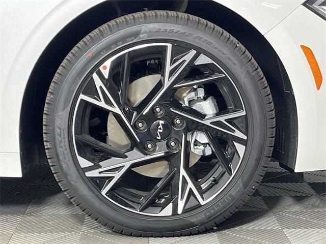 new 2025 Kia K5 car, priced at $31,811