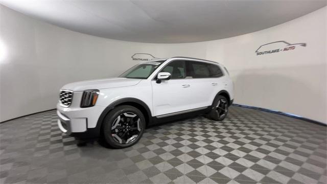 new 2025 Kia Telluride car, priced at $41,440