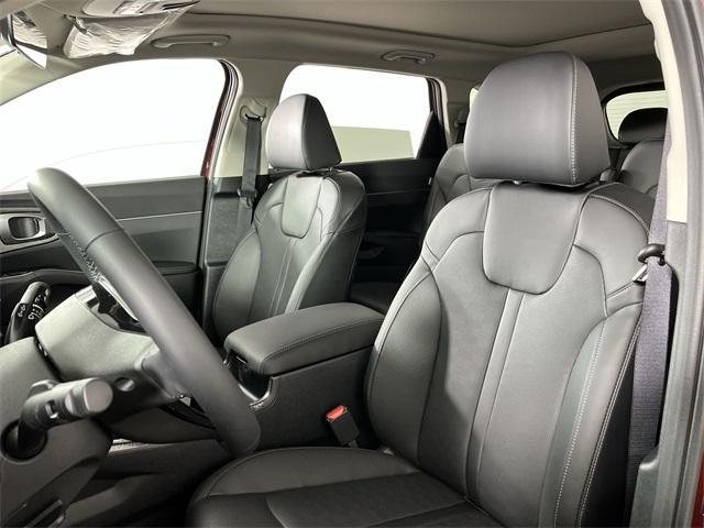 new 2025 Kia Sorento car, priced at $40,038