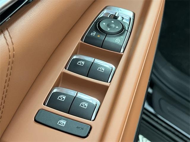 new 2025 Kia Carnival Hybrid car, priced at $55,316
