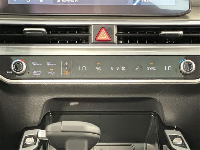 new 2025 Kia Sorento car, priced at $40,981