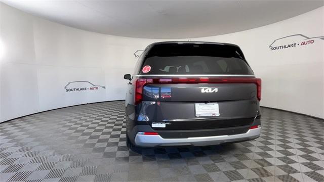 new 2025 Kia Carnival car, priced at $39,172