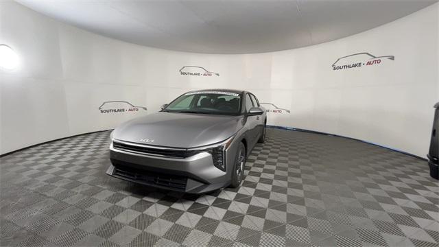 new 2025 Kia K4 car, priced at $23,202
