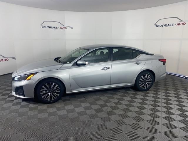 used 2023 Nissan Altima car, priced at $24,998