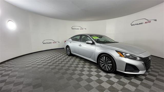 used 2023 Nissan Altima car, priced at $23,997