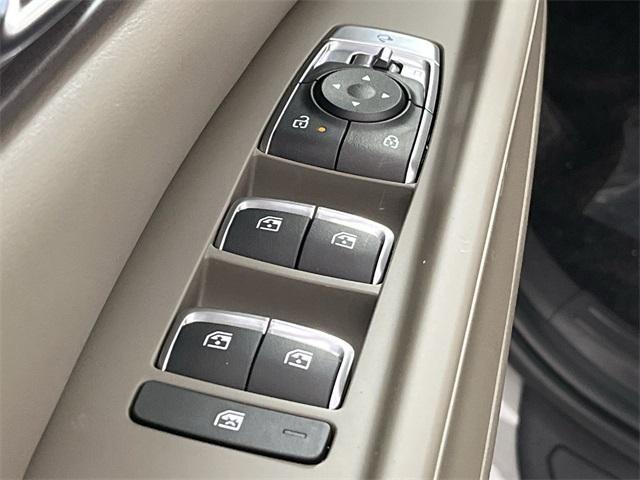 new 2025 Kia Carnival Hybrid car, priced at $43,523