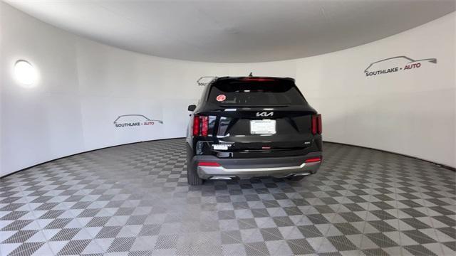 new 2025 Kia Sorento car, priced at $36,066