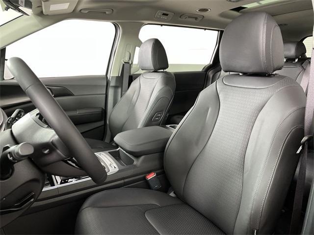 new 2026 Kia Carnival car