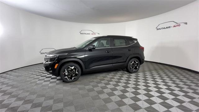 new 2025 Kia Seltos car, priced at $30,053
