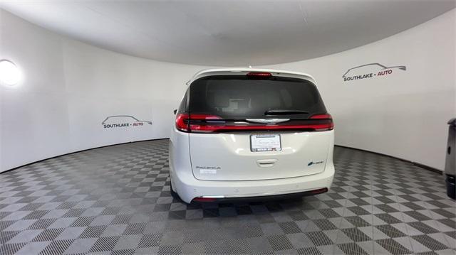 used 2021 Chrysler Pacifica Hybrid car, priced at $30,784