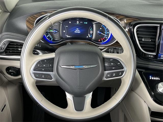 used 2021 Chrysler Pacifica Hybrid car, priced at $30,784