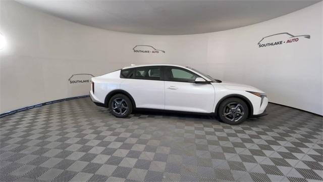 new 2025 Kia K4 car, priced at $23,573