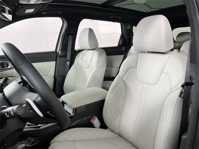 new 2025 Kia Sorento Hybrid car, priced at $43,569