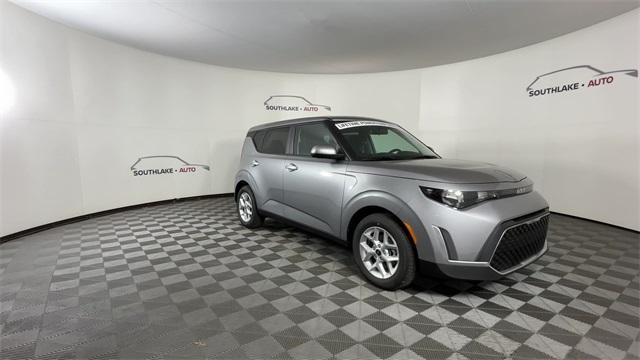 new 2025 Kia Soul car, priced at $20,452