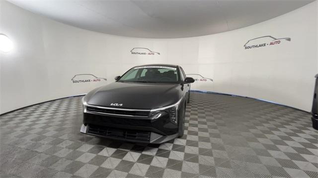 new 2025 Kia K4 car, priced at $23,202