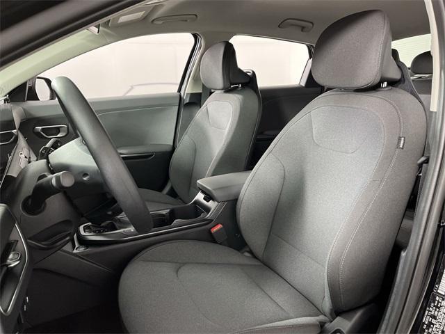 new 2025 Kia K4 car, priced at $23,202