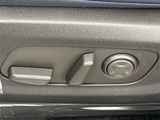 new 2026 Kia Carnival car, priced at $41,791