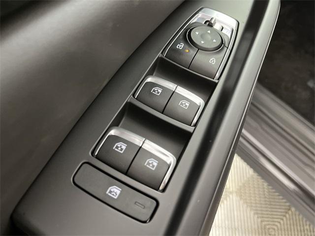 new 2025 Kia Carnival car, priced at $46,073