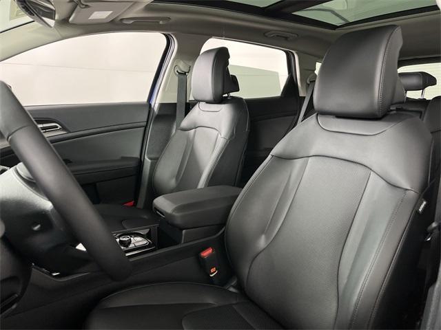 new 2025 Kia Sportage car, priced at $33,736