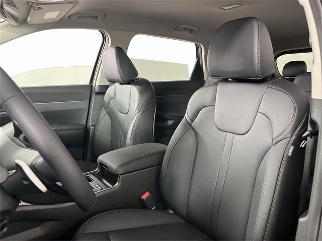 new 2025 Kia Sorento Hybrid car, priced at $39,002