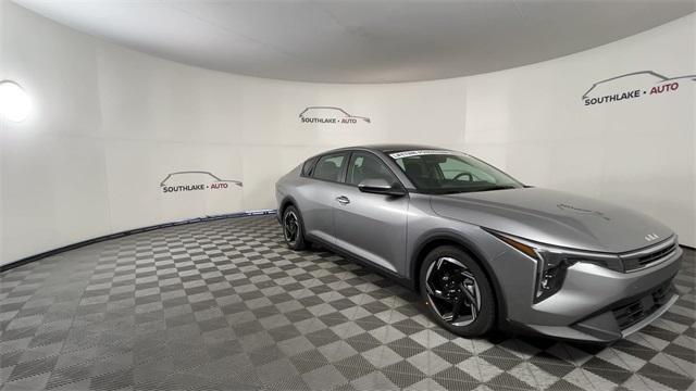 new 2025 Kia K4 car, priced at $23,682