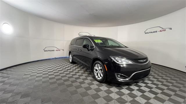 used 2020 Chrysler Pacifica car, priced at $13,994