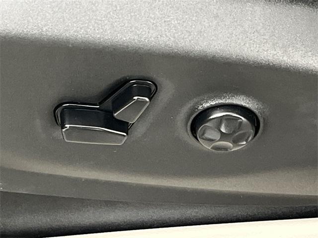 used 2020 Chrysler Pacifica car, priced at $13,994