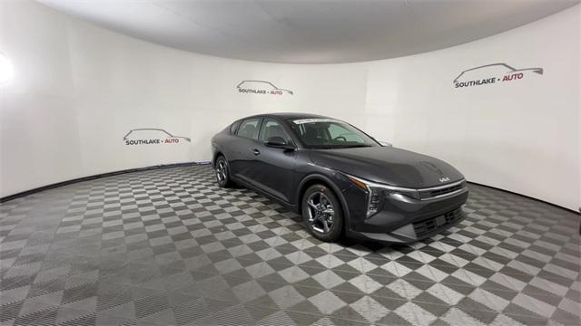 new 2025 Kia K4 car, priced at $23,202