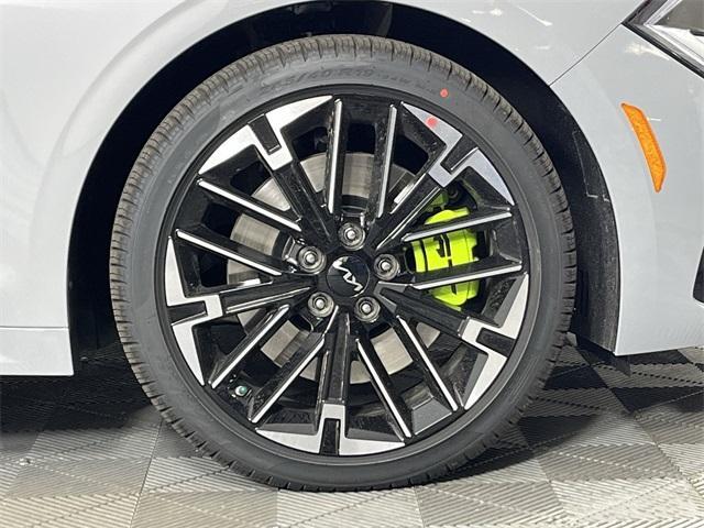 new 2025 Kia K5 car, priced at $32,576