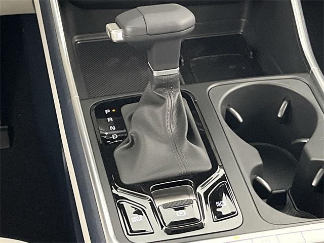 new 2025 Kia Carnival Hybrid car, priced at $52,486