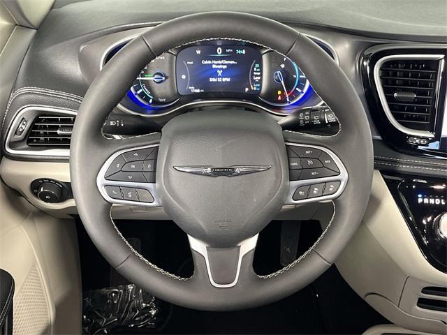 used 2024 Chrysler Pacifica Hybrid car, priced at $35,998