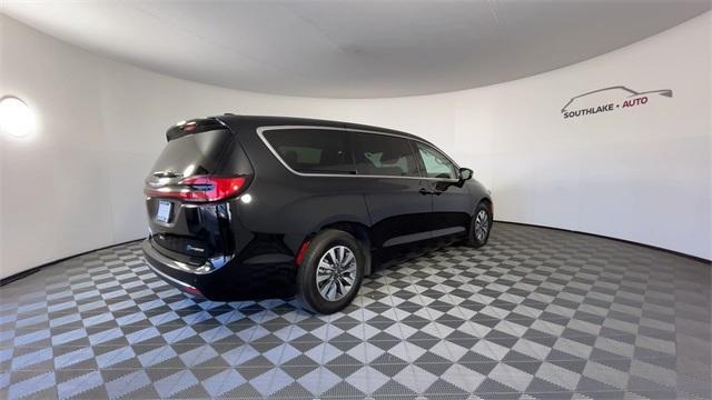 used 2024 Chrysler Pacifica Hybrid car, priced at $35,998