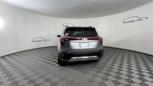 new 2026 Kia Seltos car, priced at $30,146