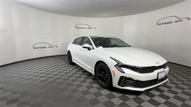 new 2025 Kia K5 car, priced at $27,574