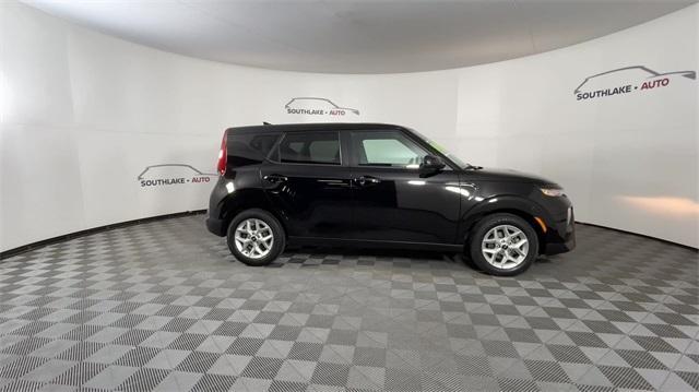 used 2022 Kia Soul car, priced at $16,870