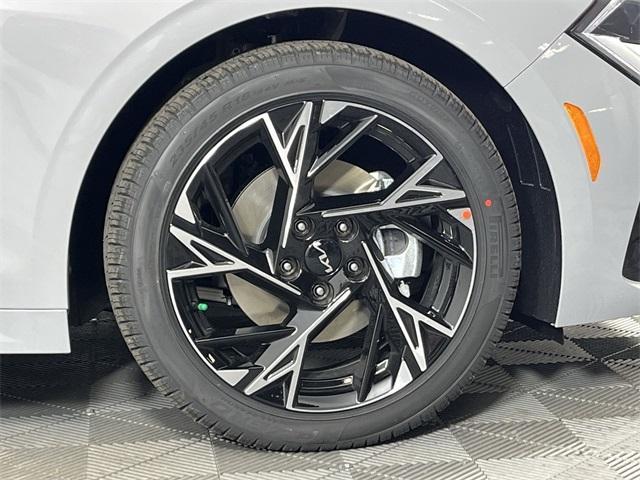 new 2025 Kia K5 car, priced at $30,107