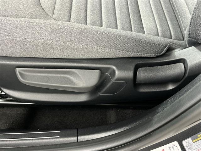 new 2025 Kia K4 car, priced at $23,682